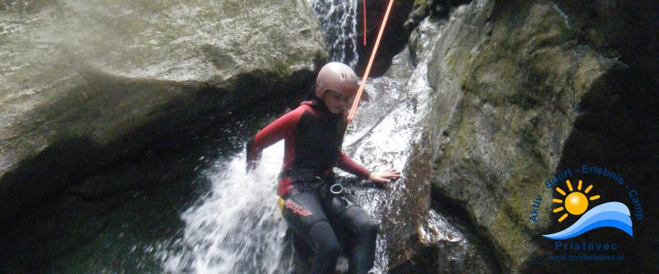 Auch rutschen gehört zum Canyoning 