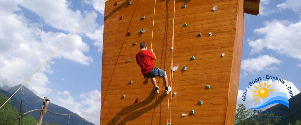 Kletterwand beim Hocheilgarten